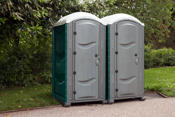 Best Portable Restroom Servicing (Cleaning and Restocking)  in Dash Point, WA